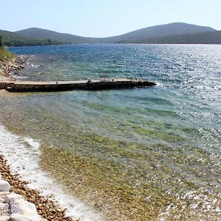 Secluded Fisherman's Cove Soline, Pasman - 8222 *