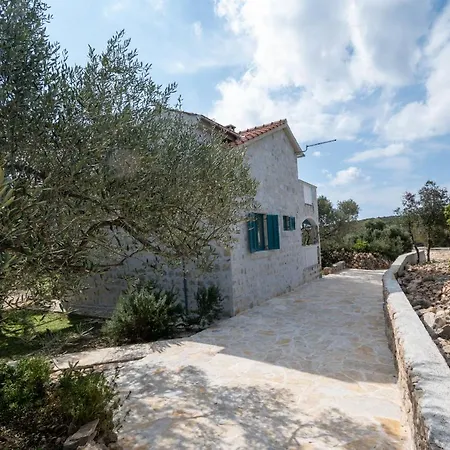 Holiday home Secluded Fisherman's Cove Soline, Pasman - 8222